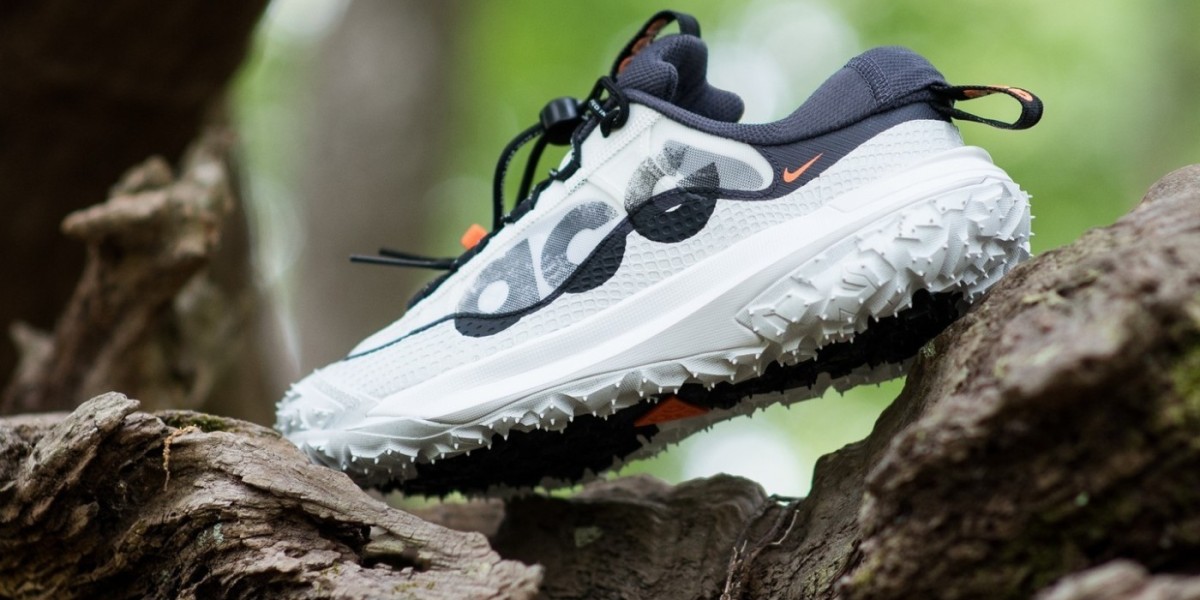 Nike ACG Mountain Fly 2 Low “Summit White” DV7903-001 A new choice for functional style.
