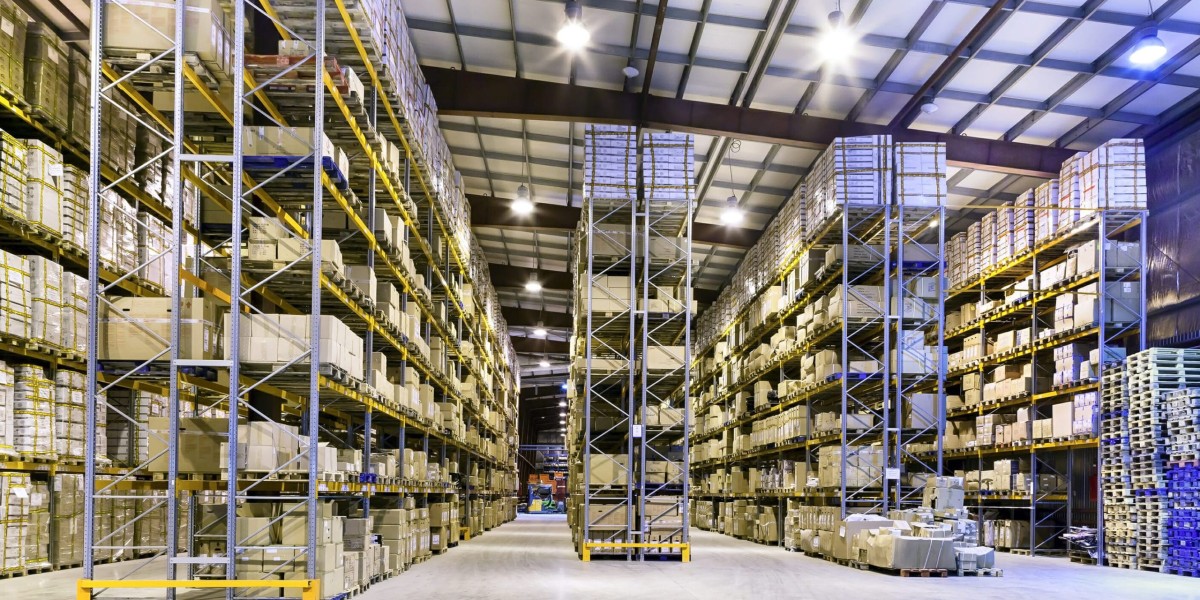 How Does a Fulfillment Center Work, and Why Do Your eCommerce Stores Require Them?